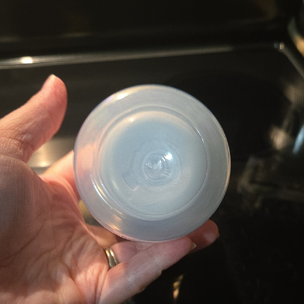Bluey Sippy Cups with Green and Orange Lids - Picture 8 of 9